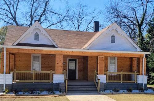 Hampton House | Huge House
