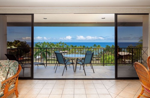 Kahaluu Bay Condo | KBV 304 Top Floor Condo: Huge Oceanview, Elevators, Beach Walking Distance!