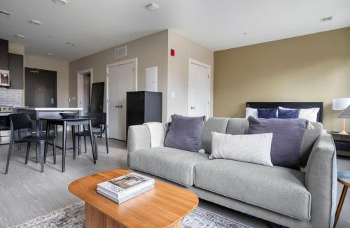 East Cambridge Apartment | Kendall Square studio w gym wd rooftop BOS-918