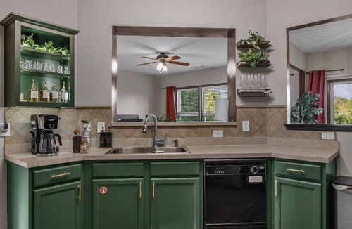 Gwinnett Place House | Kid-Friendly 4BR Oasis Stocked With Toys