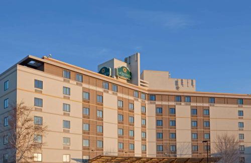 Assembly Square Hotel | La Quinta Inn & Suites by Wyndham Boston Somerville