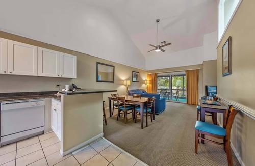 Fairfield Harbour Condo | Lakefront Condo with Indoor Pool, Hot Tub & Resort Access