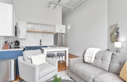 Greenville Apartment | Landing at The American Spinning Mill - 1 Bedro.