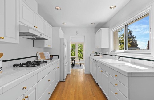 Stevens House | Large N Capitol Hill home for family retreat
