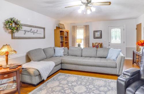 Murfreesboro House | Large Yard & Basketball Hoop: Murfreesboro Home!