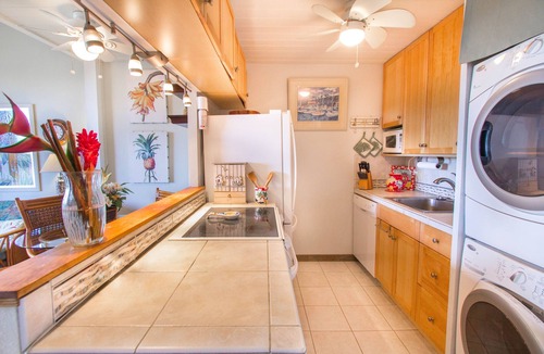 Kihei Condo | Largest ‘One of a Kind’ 2-bd 2-Bth Condo.A/C throughout, Washer/Dryer, King Beds