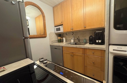 Kihei Condo | Largest ‘One of a Kind’ 2-bd 2-Bth Condo.A/C throughout, Washer/Dryer, King Beds