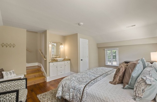 Pendleton Bed & Breakfast | Liberty Hall Bed and Breakfast