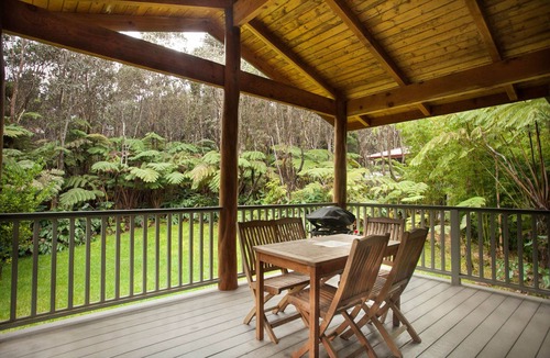 Volcano House | Lovely home with hot tub near Volcano National Park