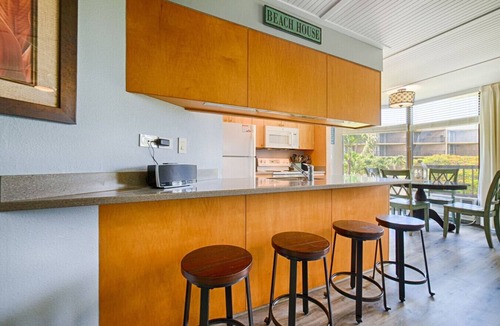 Kihei Apartment | LOW JUNE RATES NOW ! RESERVE SOON !