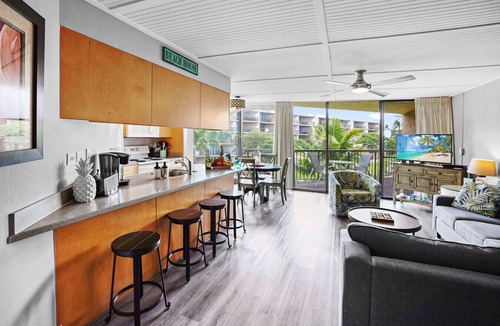 Kihei Apartment | LOW JUNE RATES NOW ! RESERVE SOON !