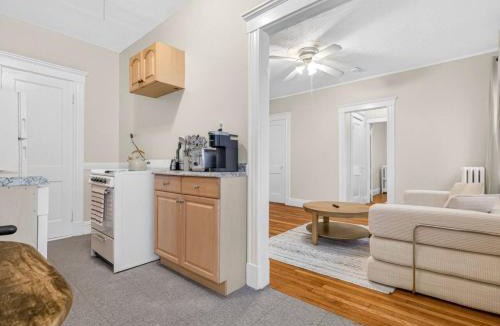 North Brookline Apartment | Luxe 1bd