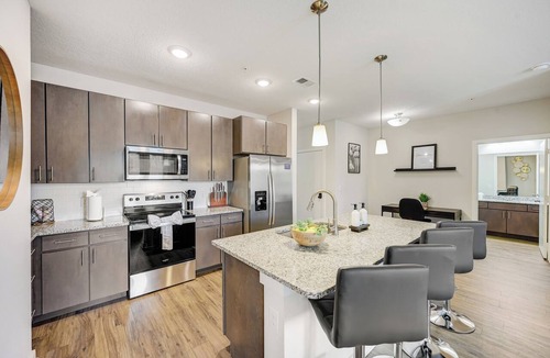 Deerwood Apartment | Luxe 2BR Retreat, Resort Style Pool, Near Mayo Clinic, Beaches & Town Center