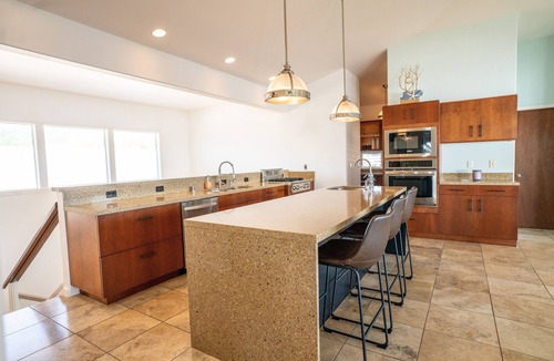 Keaau Villa | Luxurious Blue Horizon Villa near Hilo, entire villa