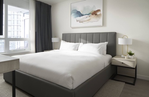 Belltown Hotel | Luxury 1-BR Suite in Seattle: Pools, Fitness, Balcony & Full Amenities!