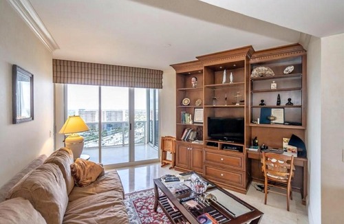 Galt Mile Apartment | Luxury 3 Bedroom Condo with Ocean and City Views