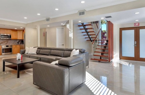 South Lake Villa | Luxury 5BR Villa Heated Pool & Entertainment Room