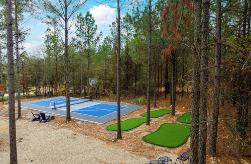 Hochatown Cabin | Luxury Broken Bow Cabin - Pool, Pickleball, Sauna, Mini Golf