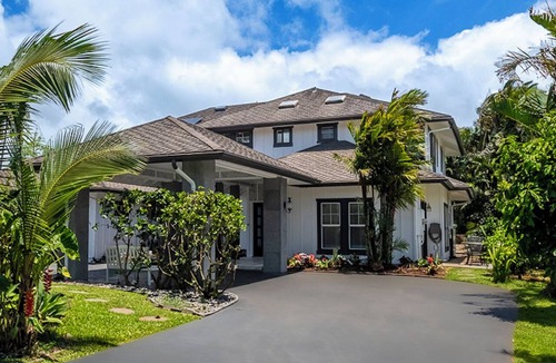 Princeville House | Luxury Home w/AC, Theater Room, Pool & Sourround sound throughout the house