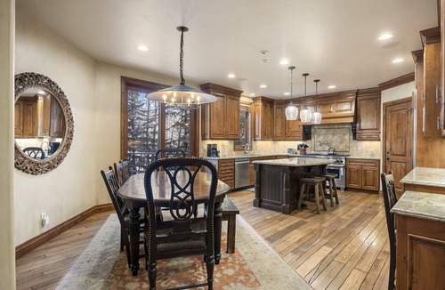 Deer Valley House | Luxury Mountain Retreat with Hot Tub in Park City