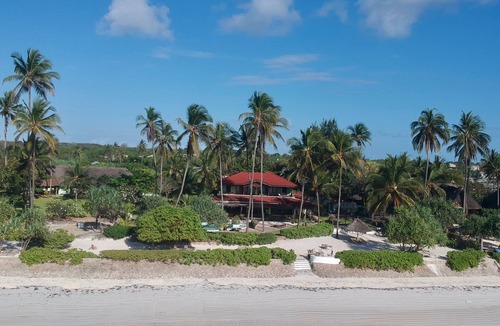 Matemwe Villa | LUXURY VILLA ON THE BEACH with staff/PRIVATE VILLA on the beach with staff