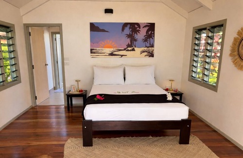 Naviti Island Resort | Mai Sunset Beach Resort