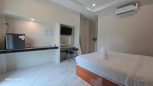 Lang Suan Hotel | Marine Resort มารีน รีสอร์ต