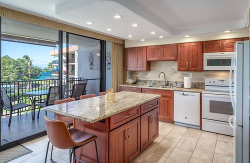 Kihei Condo | Maui Parkshore 307 - Stunning Ocean View 2bd/2ba Overlooking Kamaole III Beach