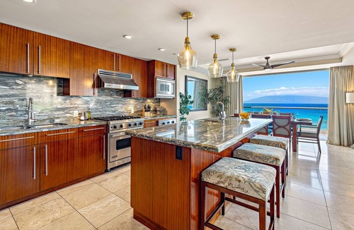Honokowai Condo | Maui Resort Rentals: Honua Kai Konea 550 – 5th Floor Ocean Front Crown Jewel 3BR w/B.B.Q on Balcony