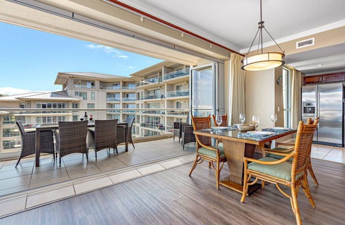 Honokowai Condo | Maui Resort Rentals: Honua Kai Konea 813 - Top Floor Deluxe 2BR, Expansive Corner Floor Plan, Stunning Ocean Views!