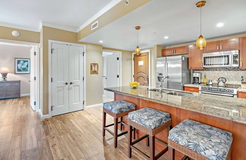 Honokowai Condo | Maui Resort Rentals: Honua Kai Konea 444 – Extra Large Upgraded 1BR w/Gorgeous Partial Ocean Views!