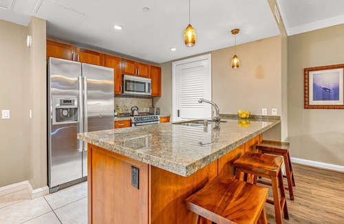 Kaanapali Condo | Maui Resort Rentals: Honua Kai Hokulani 608 - 6th Floor 1BR w/Partial Ocean & Mountain Views!
