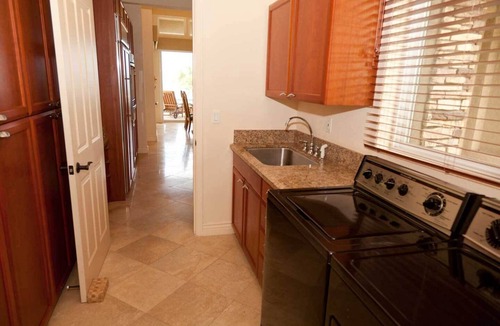 Kamuela House | Mauna Kea Apa Apa a' Home - 180 Degree Ocean Views - Large Pool - Club Member