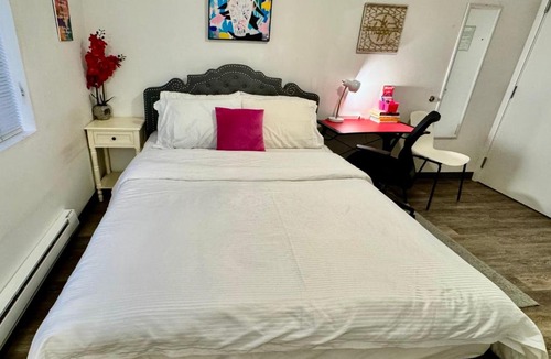 University District Apartment | Micro Studio Apartment 10 Minutes Walk To University of Washington