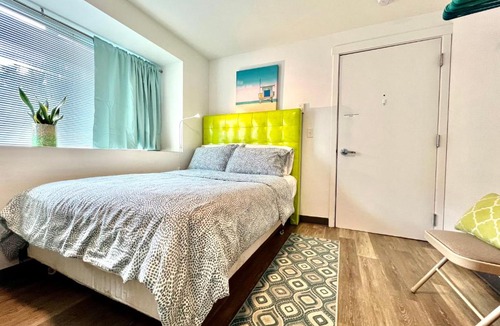 University District Apartment | Micro Studio Apartment 10 Minutes Walk to University of Washington