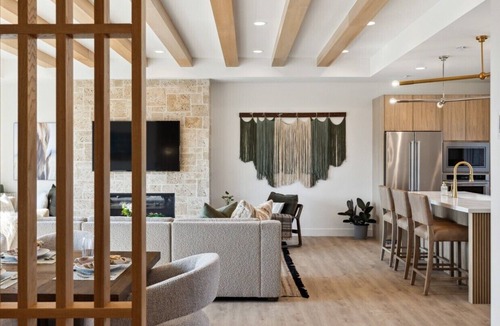 Midway House | Midway, Utah, Modern Mountain Retreat - Ameyalli