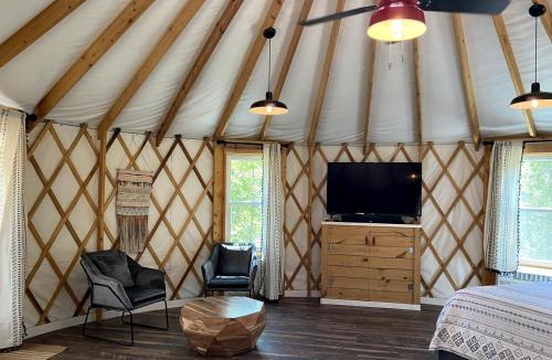 Mill Spring House | Mill Spring Glamping Yurt near Asheville, North Carolina
