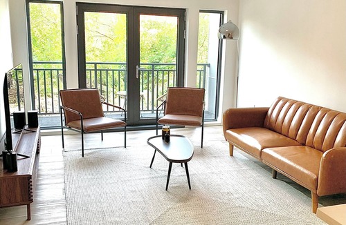 Quincy Apartment | Modern Luxury Apartment in the Heart of Quincy