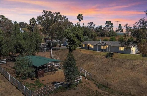 Fallbrook House | Modern Ranch Home Near Temecula Wine Country