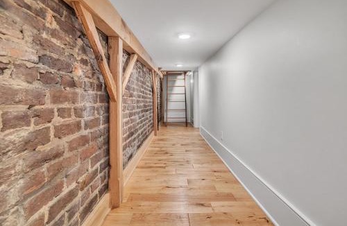 Abingdon Apartment | Moore on Main