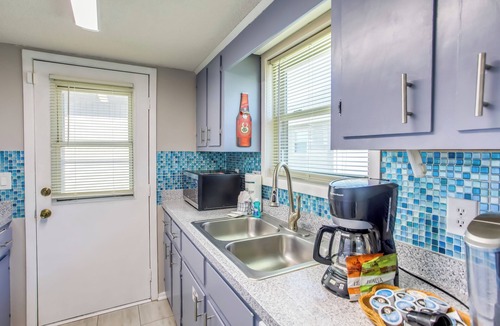 Myrtle Beach Cottage | Myrtle Beach Cottage, Walk to Pools + Beach!