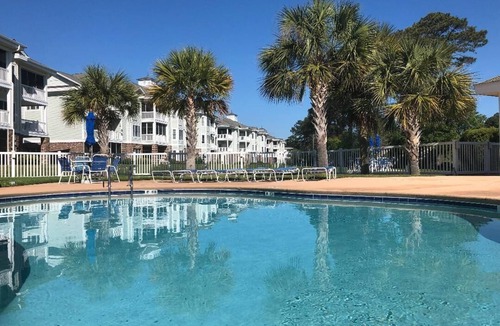 Central Myrtle Beach Condo | Myrtle Beach, SC, USA-Condo on golf course Only 1.5 Miles from Beach