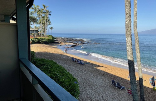 Napili Apartment | Napili Bay Perfection #201, Top Floor, Corner Unit, On The Beach! Specials!