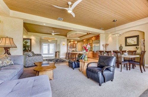 Kahana House | Napili Maui Paradise Getaway – 5BR Home for 14 with Ocean View
