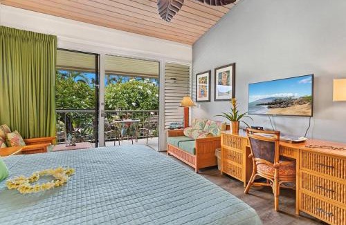 Napili House | Napili Shores D227 · NS D227 OceanFront Resort w Pool
