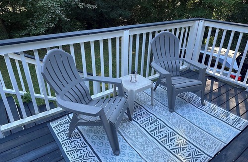 Michigan City House | National Park Nature Retreat access to train to Chicago and 2 close to Beach