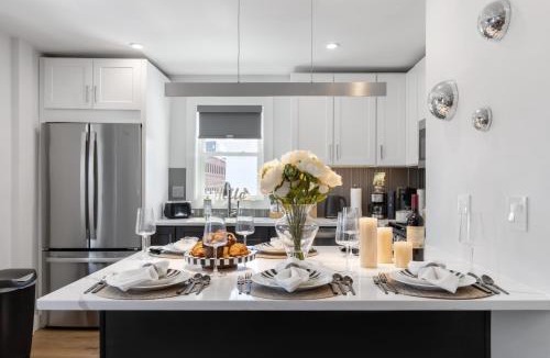 Ward Two House | NEW 9BR6Bth Parking MIT Harvard Boston Walk to T
