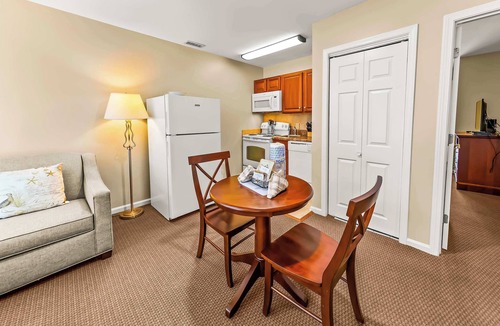 Fairfield Harbour Condo | New Bern Condo Getaway: Golf, Pool, and Family-Friendly Comfort!