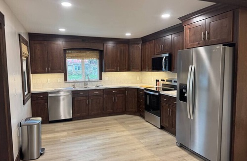 Ronks House | New! Cozy Family Getaway|Amish Farmland|Patio|