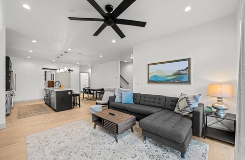 Silverthorne House | New Listing! Rooftop Haven | Hot Tub, BBQ & Views of Buffalo Mountain